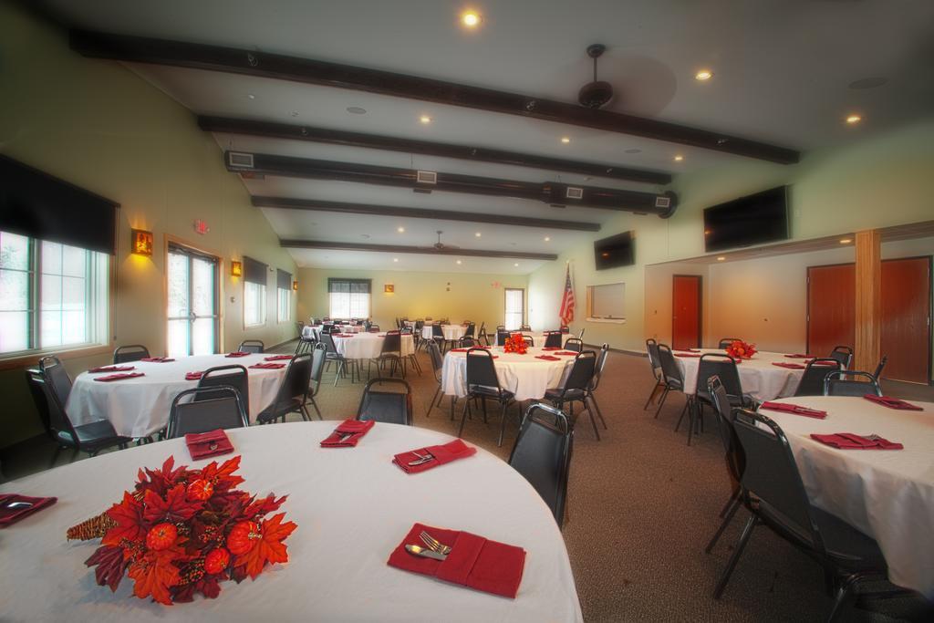 Junction Inn Suites & Conference Center Babbitt Luaran gambar