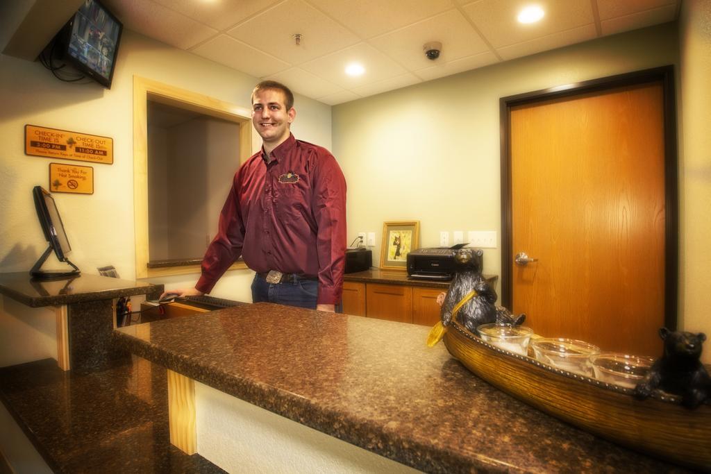 Junction Inn Suites & Conference Center Babbitt Luaran gambar